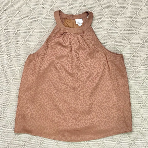 Sleeveless Halter Top - Picture 15 of 16